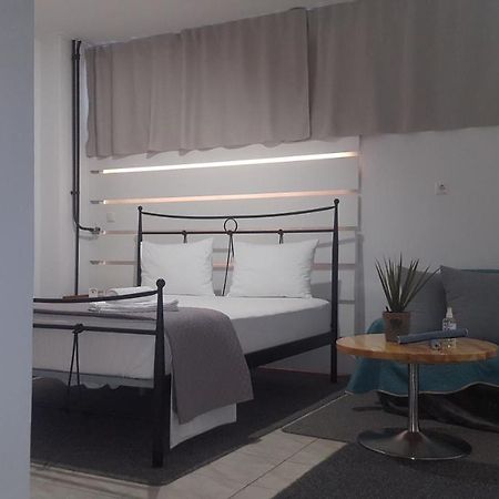 Studio V3St & Parking Лариса Экстерьер фото